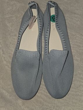 Danskin Light Gray Knit Slip-On Loafers - Women's Casual Flats